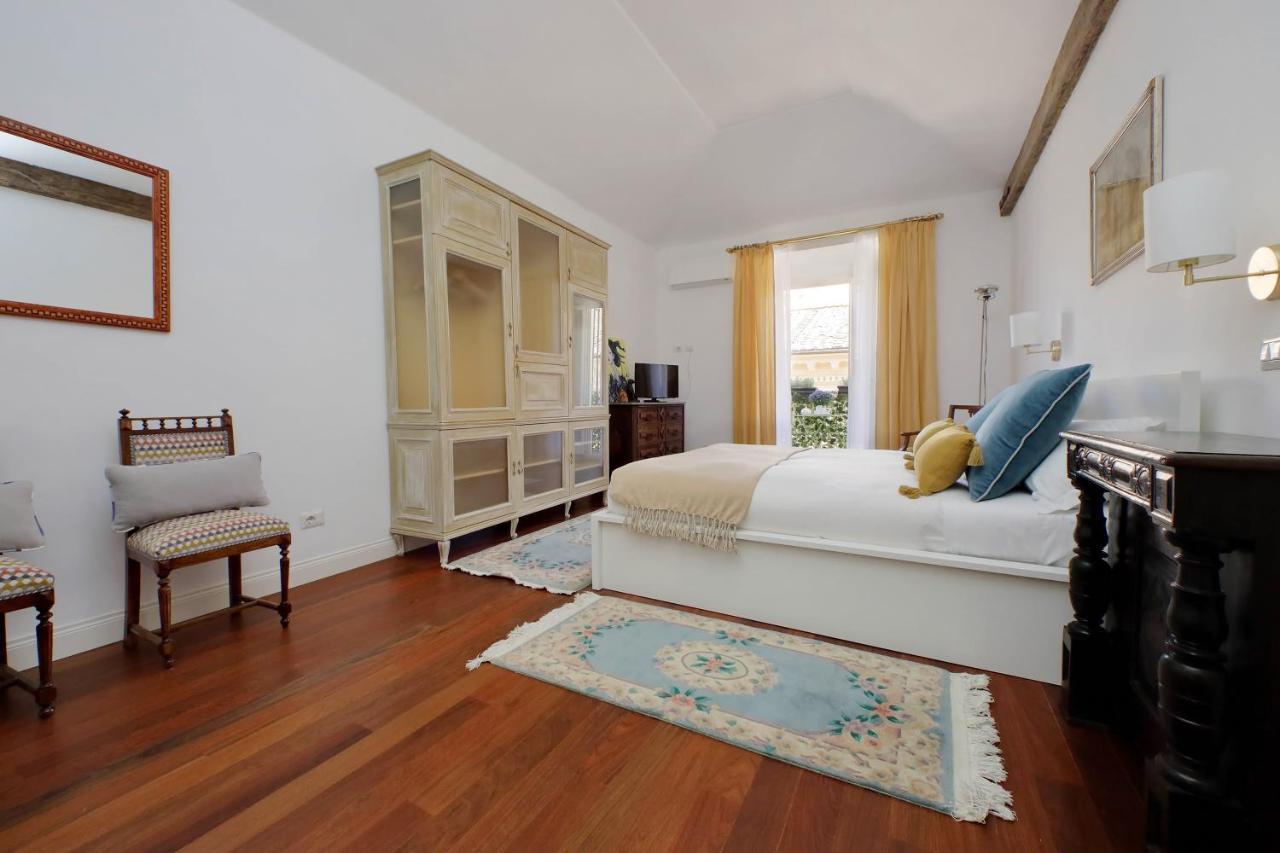 Appartamento Ych-Penthouse Fiammetta A Piazza Navona Roma Esterno foto